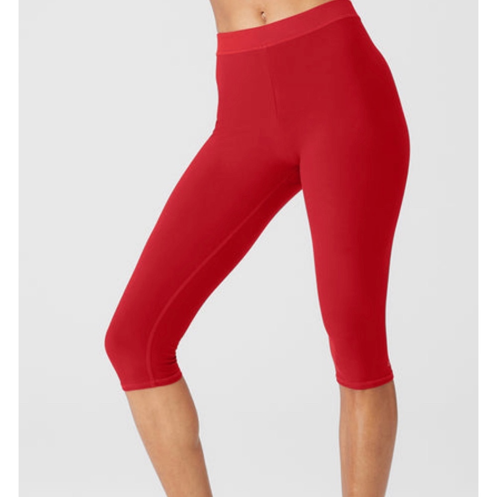 Alo Yoga Alosoft High Waist 90s Capri classic red